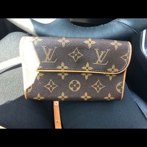 Louis Vuitton Pochette Florentine waist bag